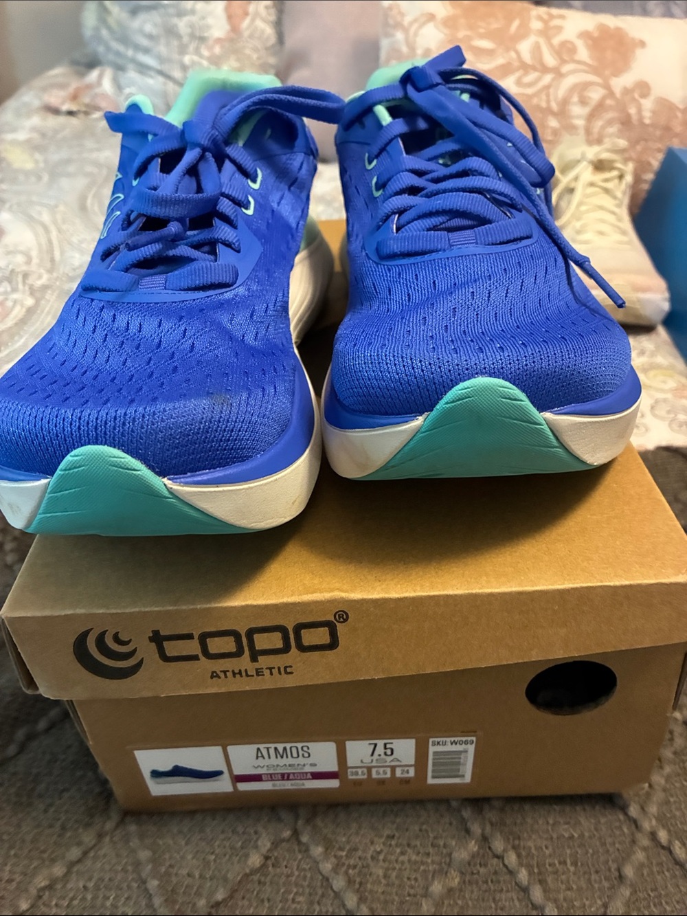 Topo Athletic Women’s Atmos Running Shoes - Blue/Turquoise